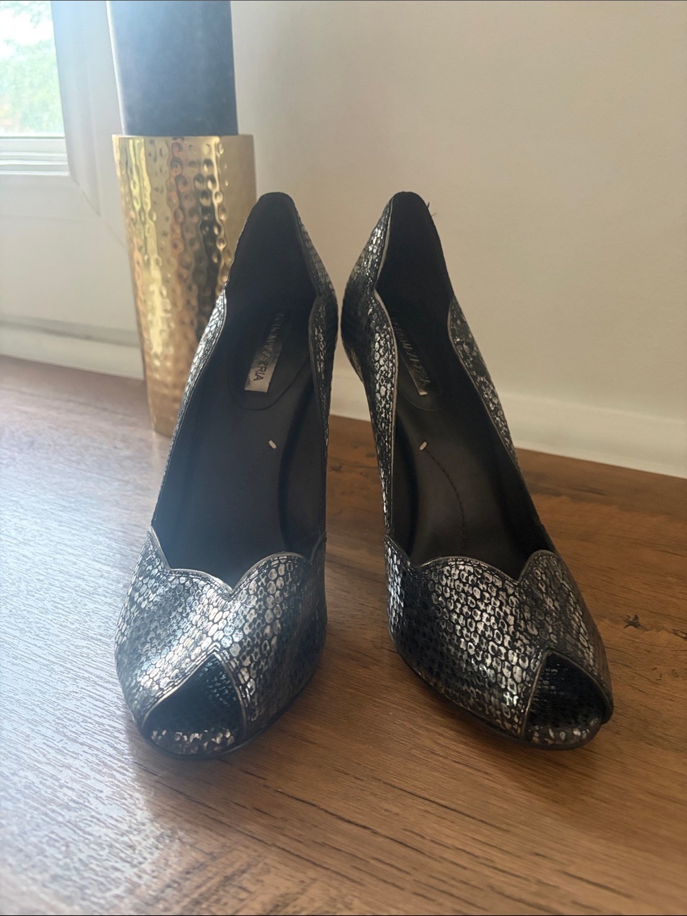 Brand New BCBGMaxAzria Metallic Peep-Toe Pumps SZ 10